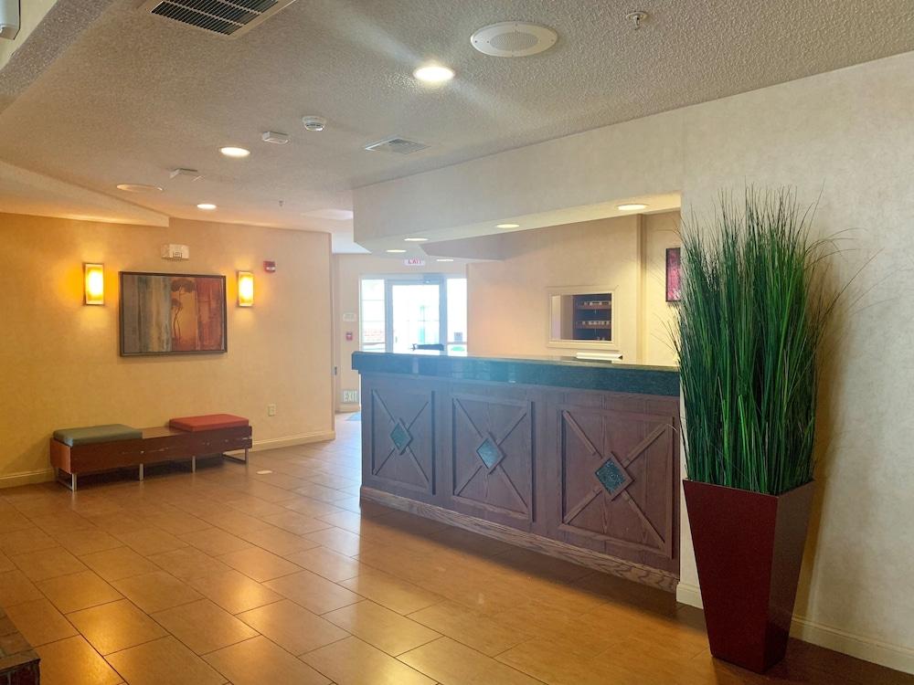Residence Inn Houston North Exterior photo