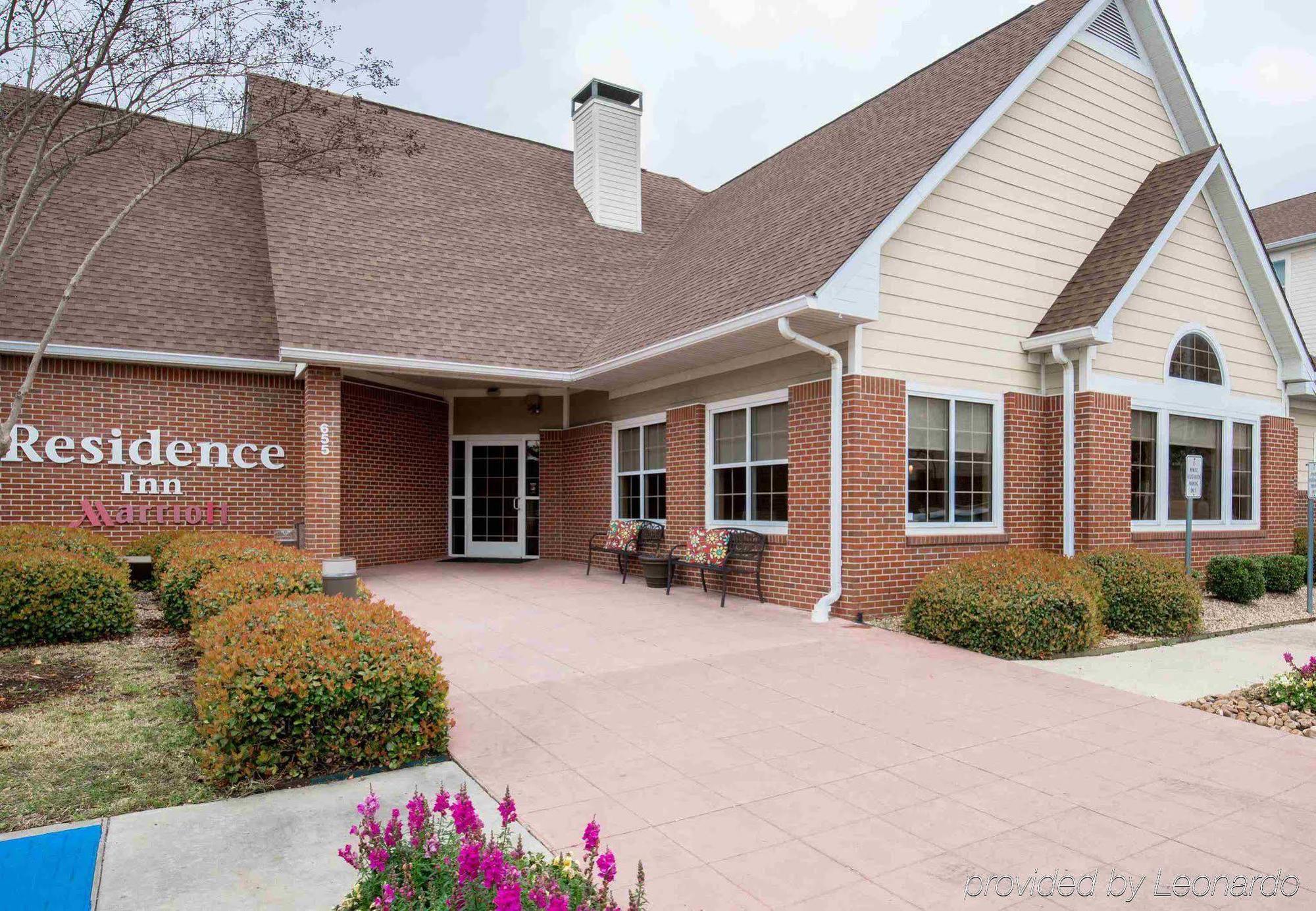 Residence Inn Houston North Exterior photo