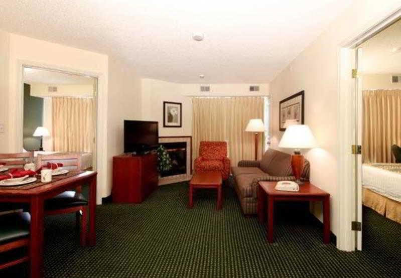 Residence Inn Houston North Exterior photo